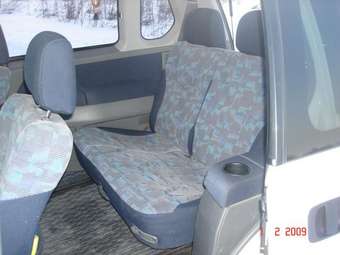 1998 Mitsubishi RVR Pictures