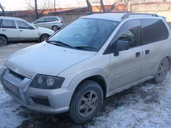 1998 Mitsubishi RVR Photos