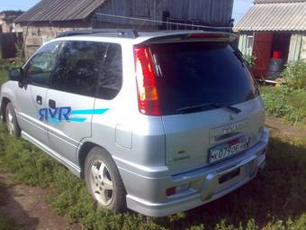 1998 Mitsubishi RVR Pictures