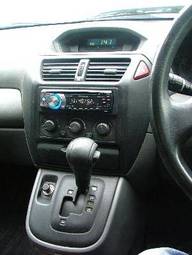 1998 Mitsubishi RVR Photos