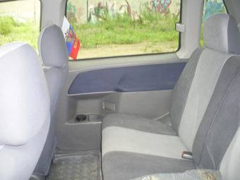 1998 Mitsubishi RVR Images