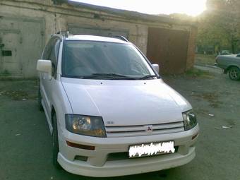1998 Mitsubishi RVR Pics