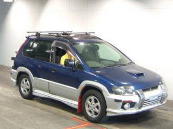 1998 Mitsubishi RVR Photos