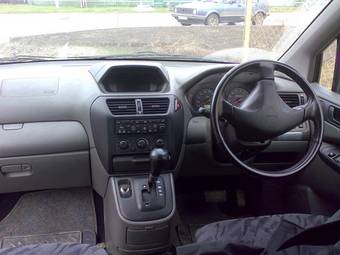 1998 Mitsubishi RVR Photos