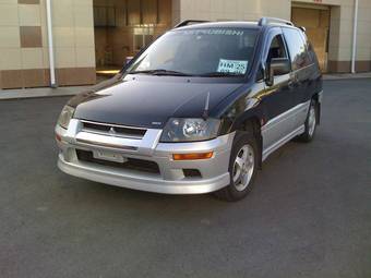 1998 Mitsubishi RVR Pics