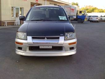 1998 Mitsubishi RVR Pictures