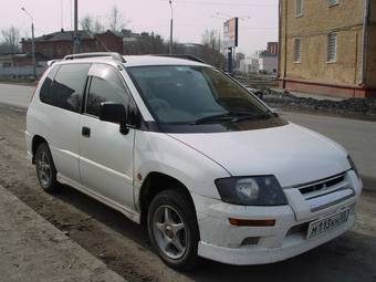 1998 Mitsubishi RVR