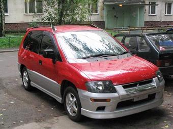 1999 Mitsubishi RVR