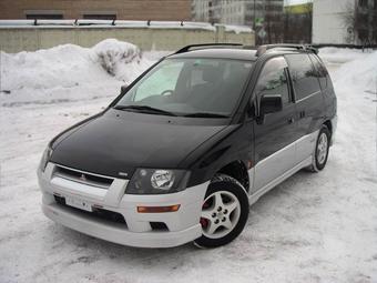 1999 Mitsubishi RVR