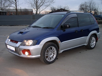 1999 Mitsubishi RVR