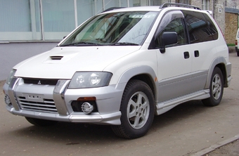 1999 Mitsubishi RVR