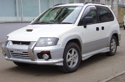 1999 Mitsubishi RVR