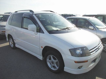 1999 Mitsubishi RVR