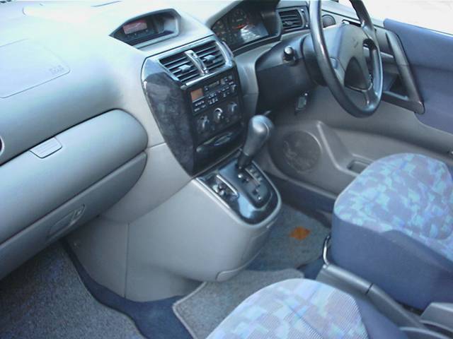 1999 Mitsubishi RVR