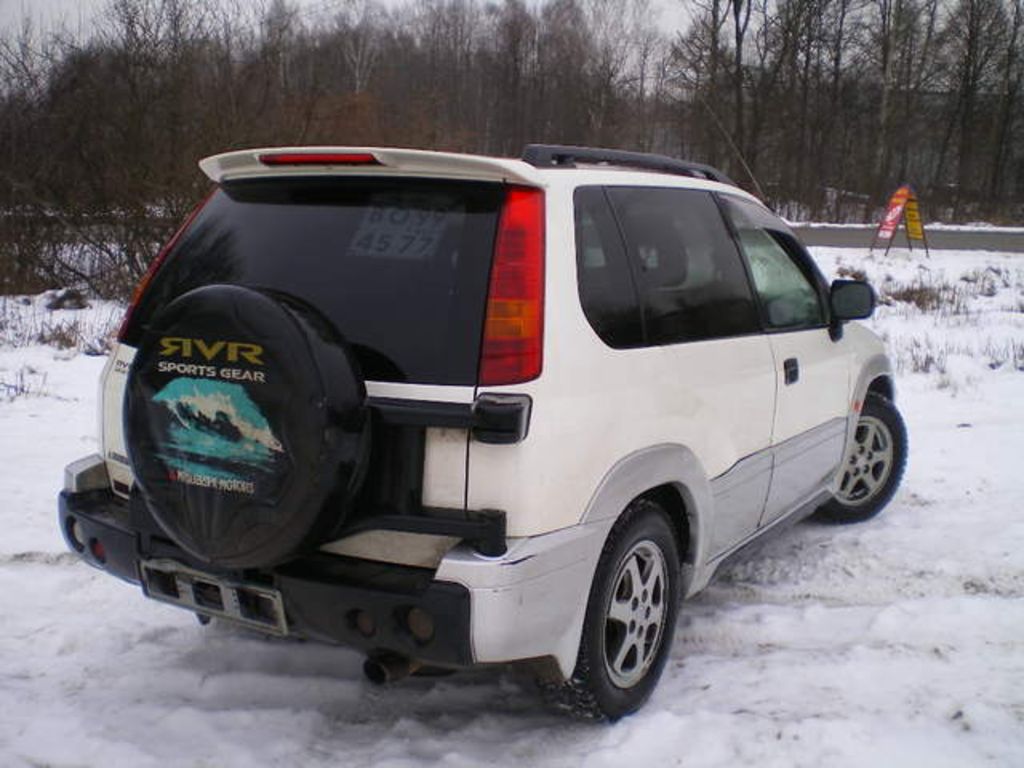 1999 Mitsubishi RVR