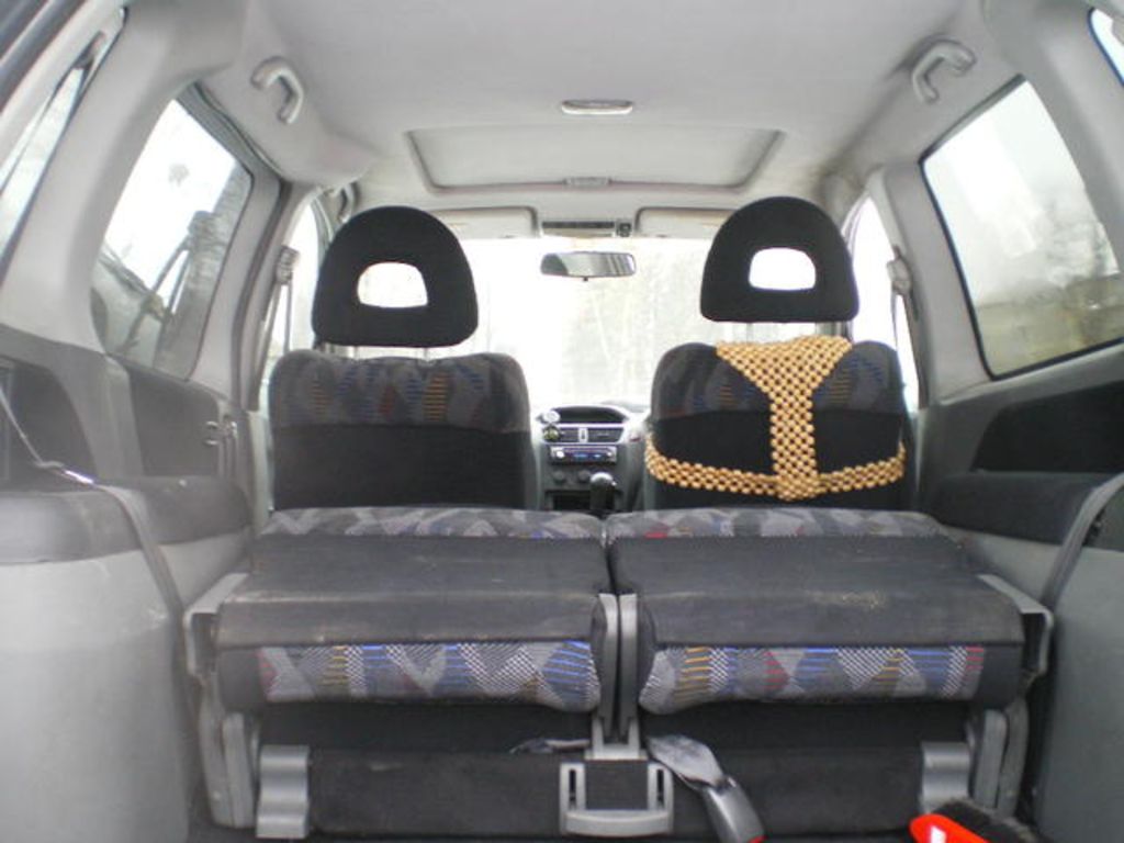 1999 Mitsubishi RVR