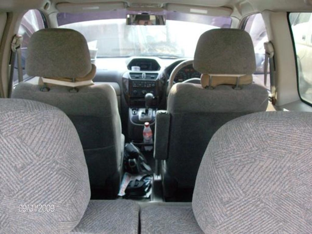 1999 Mitsubishi RVR