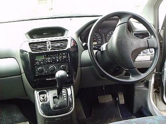 1999 Mitsubishi RVR Pictures