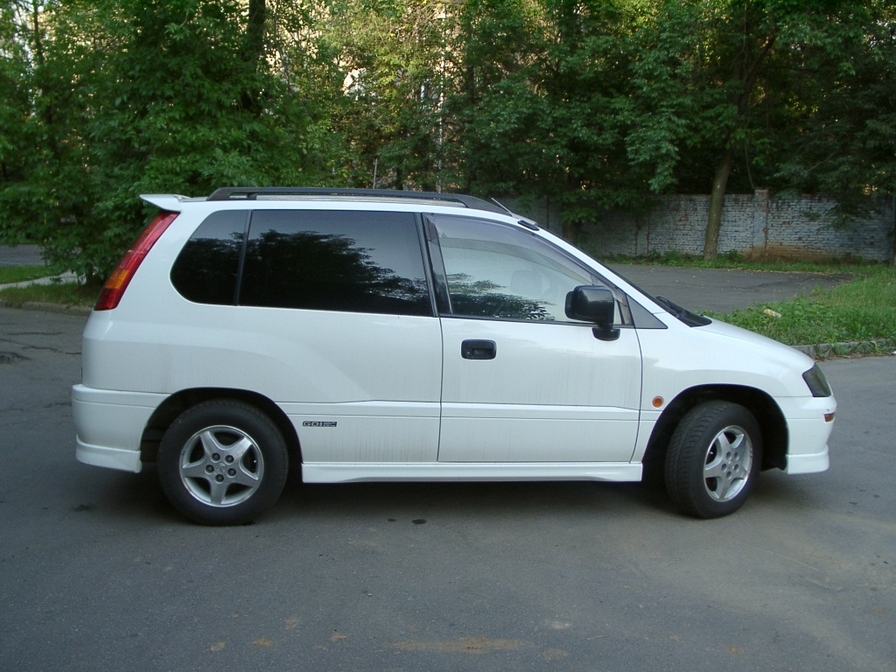 1999 Mitsubishi RVR For Sale