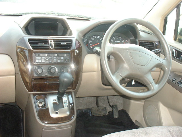 1999 Mitsubishi RVR Wallpapers