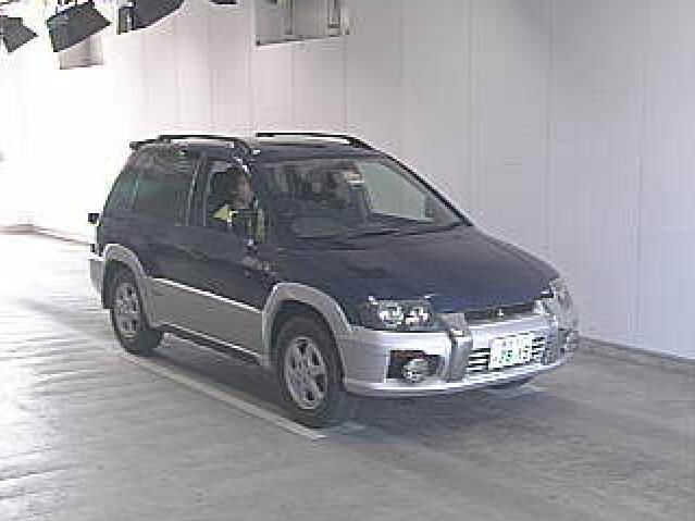 1999 Mitsubishi RVR Photos