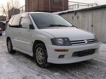 1999 Mitsubishi RVR