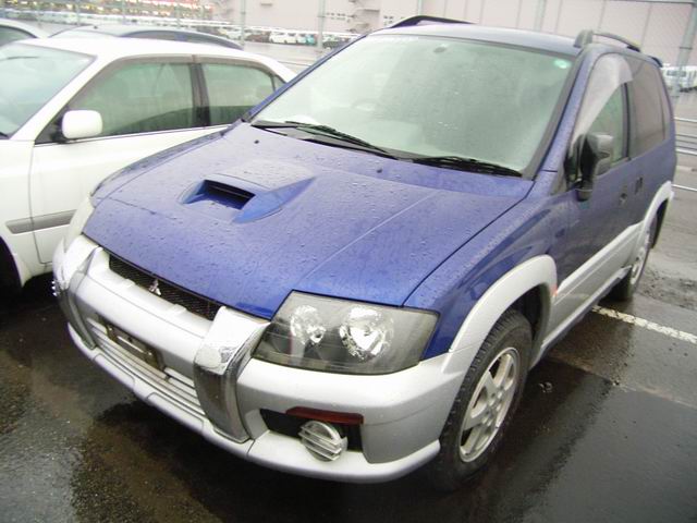 1999 Mitsubishi RVR Pictures