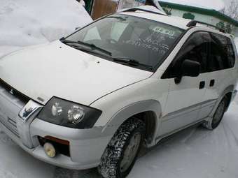 1999 Mitsubishi RVR Images