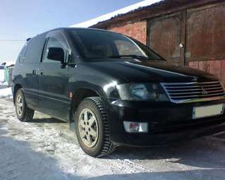 1999 Mitsubishi RVR Pictures