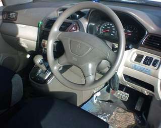 1999 Mitsubishi RVR Photos