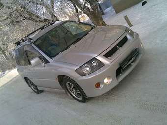 1999 Mitsubishi RVR Photos