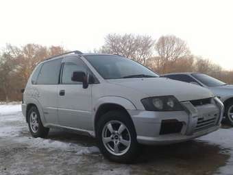 1999 Mitsubishi RVR Pictures