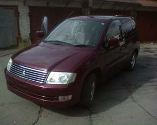 1999 Mitsubishi RVR Pics