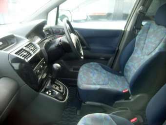 1999 Mitsubishi RVR Photos