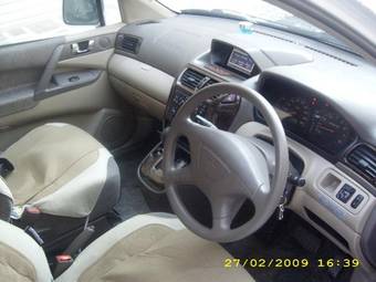 1999 Mitsubishi RVR Photos