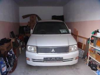1999 Mitsubishi RVR Photos