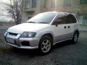 1999 Mitsubishi RVR Pictures