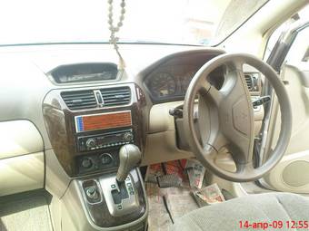 1999 Mitsubishi RVR Pics