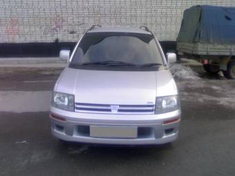 1999 Mitsubishi RVR Pictures