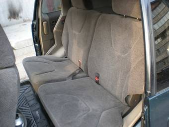 1999 Mitsubishi RVR Pictures