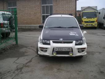 1999 Mitsubishi RVR