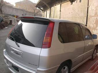 1999 Mitsubishi RVR Pictures