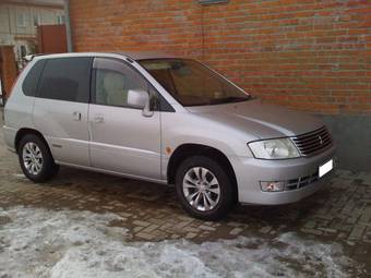 1999 Mitsubishi RVR Photos