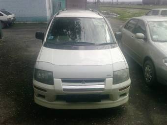 1999 Mitsubishi RVR Pictures