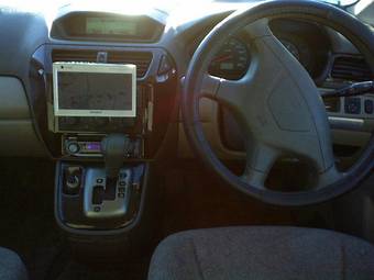 1999 Mitsubishi RVR Photos
