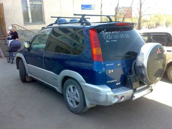 1999 Mitsubishi RVR Photos