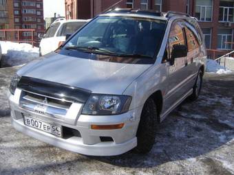 1999 Mitsubishi RVR Photos