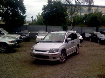 1999 Mitsubishi RVR Pics