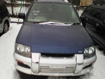 2000 RVR