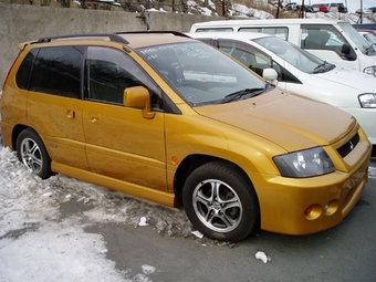 2000 Mitsubishi RVR